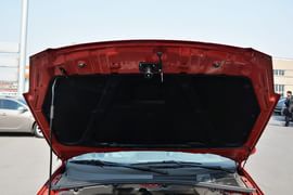 2015款别克凯越1.5L自动经典型