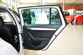 2015款斯柯达明锐旅行版1.8T尊贵版