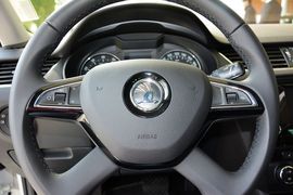 2015款斯柯达明锐旅行版1.8T尊贵版