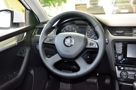 2015款斯柯达明锐旅行版1.8T尊贵版