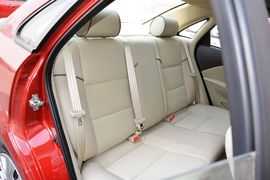 2015款别克凯越1.5L自动经典型