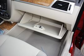 2015款别克凯越1.5L自动经典型