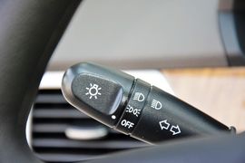 2015款别克凯越1.5L自动经典型