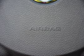 2015款别克凯越1.5L自动经典型