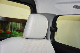 2011款江淮瑞风2.0L穿梭汽油舒适版HFC4GA3