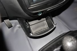 2011款江淮瑞风2.0L穿梭汽油舒适版HFC4GA3