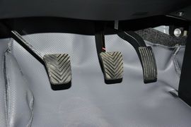 2011款江淮瑞风2.0L穿梭汽油舒适版HFC4GA3