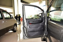 2011款江淮瑞风2.0L穿梭汽油舒适版HFC4GA3