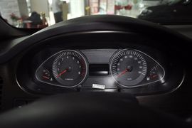 2011款江淮瑞风2.0L穿梭汽油舒适版HFC4GA3