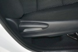 2014款丰田威驰1.3L手动