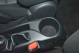 2014款丰田威驰1.3L手动