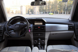 2009款奔驰GLK350试驾