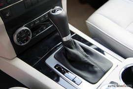 2009款奔驰GLK350试驾