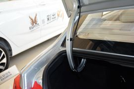 2015款长安悦翔V3