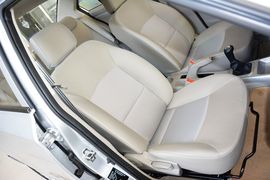 2015款长安悦翔V3