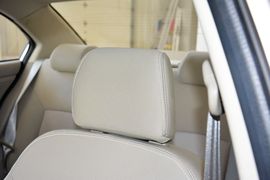 2015款长安悦翔V3