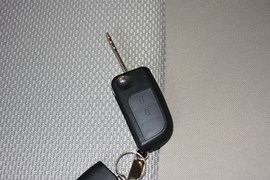 2015款长安悦翔V3