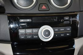 2015款长安悦翔V3