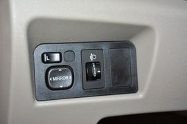 2015款长安悦翔V3