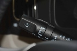 2015款吉利远景1.5L手动精英型