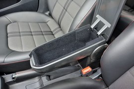 2015款大众捷达1.4T自动SPORTLINE