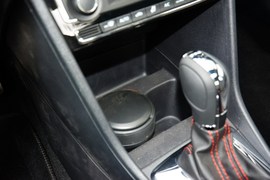 2015款大众捷达1.4T自动SPORTLINE