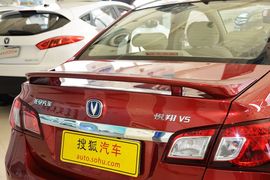 2012款长安悦翔V5