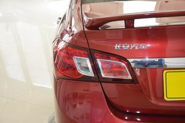 2012款长安悦翔V5