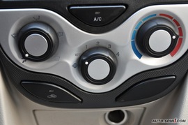 2009款江淮同悦三厢1.3L舒适型