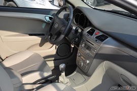 2009款江淮和悦三厢1.5L舒适型