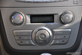 2009款江淮和悦三厢1.5L舒适型