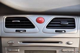 2009款江淮和悦三厢1.5L舒适型