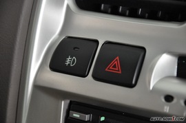 2009款江淮瑞鹰2.0L两驱基本型