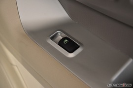 2009款江淮瑞鹰2.0L两驱基本型