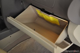 2009款江淮瑞鹰2.0L两驱基本型