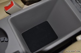 2009款江淮瑞鹰2.0L两驱基本型