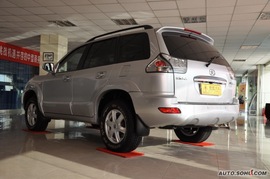 2009款江淮瑞鹰2.0L两驱基本型