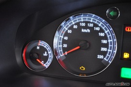 2009款江淮瑞鹰2.0L两驱基本型