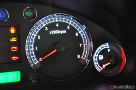 2009款江淮瑞鹰2.0L两驱基本型