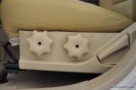 2009款江淮瑞鹰2.0L两驱基本型