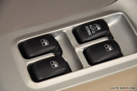 2009款江淮瑞鹰2.0L两驱基本型