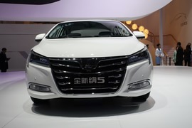 纳智捷纳5