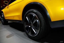 梅赛德斯-奔驰GLC