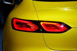 梅赛德斯-奔驰GLC