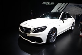 奔驰C63