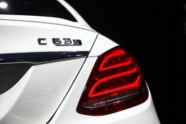 奔驰C63
