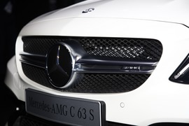 奔驰C63