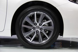 雷克萨斯ES300h