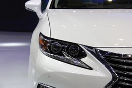 雷克萨斯ES300h