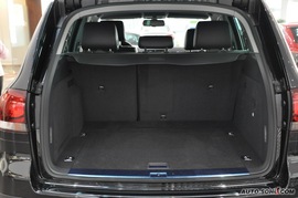 2010款大众途锐V8